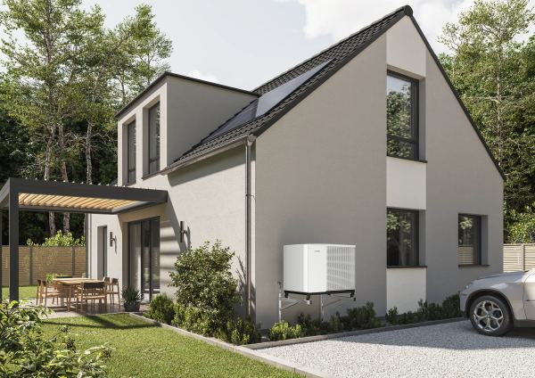 tecalor Wärmepumpe am Einfamilienhaus mit Solaranlage – bee-doo GmbH